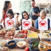 iplusmile Pack of 100 Disposable Apron Lobster Bibs in Restaurant