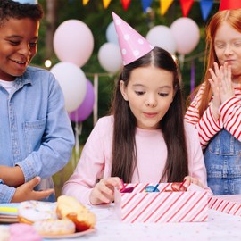 Relaxdays Spinning Tops Set of 24, Wooden Spinning Tops for Children, Children's Birthday Gift, Girls & Boys, Small Toy, Colourful