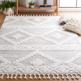 SAFAVIEH Moroccan Tassel Shag Collection Area Rug - 5'3" x 7'6", Ivory & Beige, Boho Design, Non-Shedding & Easy Care, 2-inch Thick Ideal for High Traffic Areas in Living Room, Bedroom (MTS640A)