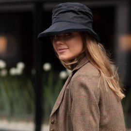 WALKER AND HAWKES - Womens Olive British Millerain Waxed Cotton Diana Country Hat - Navy - XL/XXL (60cm/61cm)