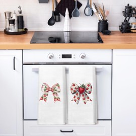 PIUD Coquette Strawberry Bow Kitchen Dish Towels Set of 2, Preppy Girly Strawberry Aesthetic Hand Towels for Bathroom Decor, Fruit Kitchen Bathroom Decor, 16x24 Inch