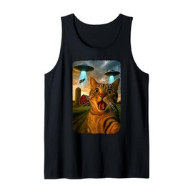 Funny Shocked Cat Selfie During UFO Cow Abduction Tank Top
