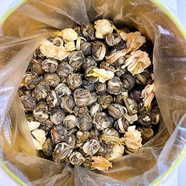Premium Jasmine Dragon Pearl Tea (8oz. Can)