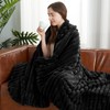 Amélie Home Faux Fur Throw Blanket for Couch, Cozy Fuzzy