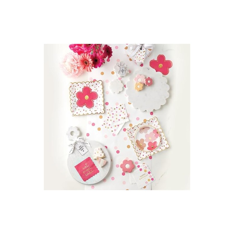 Santa Barbara Design Studio Disposable Plate 8-Count Pack Scallop Edged