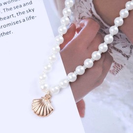 Cimenexe Bohemian Pearl Shell Pendant Necklace Gold Shell Choker Necklace Pearl Necklace Shell Pearl Collar Necklace Jewellery for Women and Girls Gifts