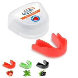 GAME GUARD Boil & Bite Flavoured Mouth Guard/Gum Shield – Mouldable Mouthguard/gumshields - Adult/Senior - CE Approved, School Sports, Rugby, Hockey (Strawberry Flavour)