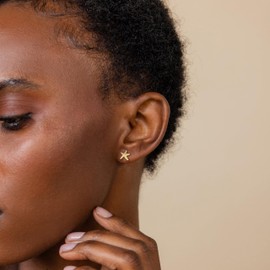 Gold Starfish Earrings 14k Gold Plated Earrings for Women Dainty Hypoallergenic Statement Small Shell Stud Earrings for Women Simple Beach Jewelry