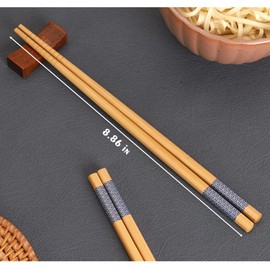 5 Pairs of Reusable Bamboo Chopsticks, Dishwasher-Safe Japanese Chopstick Set with Threaded Anti-Slip Design, 8.8 Inches/22.5cm