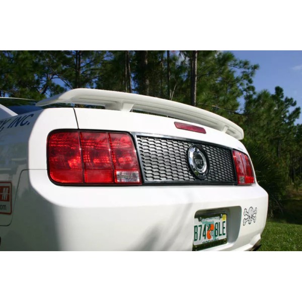 SilverHorse Racing Honeycomb Taillight Trunk Panel for 2005-09 Mustang