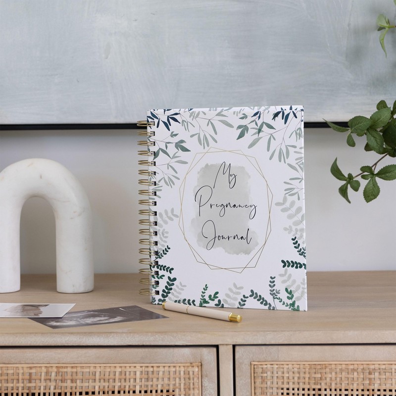 Pregnancy Journal for First Time Moms | Weekly Pregnancy Tracker