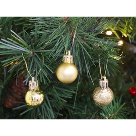 Toyland Pack of 25-25mm GOLD Shiny and Matt Christmas Tree Ornaments