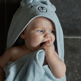 Huxie Denmark - Premium Organic Cotton Baby Bath Towel – Hooded Toddler and Baby Towels for Newborn Girl and Boy – Super Soft and Absorbent, 32 x 32 (Bear - Baby blue)