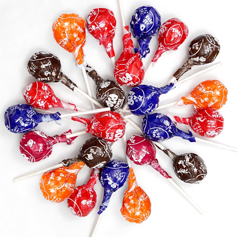 Tootsie Roll Pops with Chocolate Tootsie Roll Center, 2lb Bulk