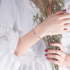 TOLOWOBK Women's Bracelet with Letters, Gifts for Girls Charm Bracelet Girls Silver Snake Bracelets Anniversary Christmas Birthday Gifts for Daughters Granddaughter Sister Girlfriend, Stainless Steel,