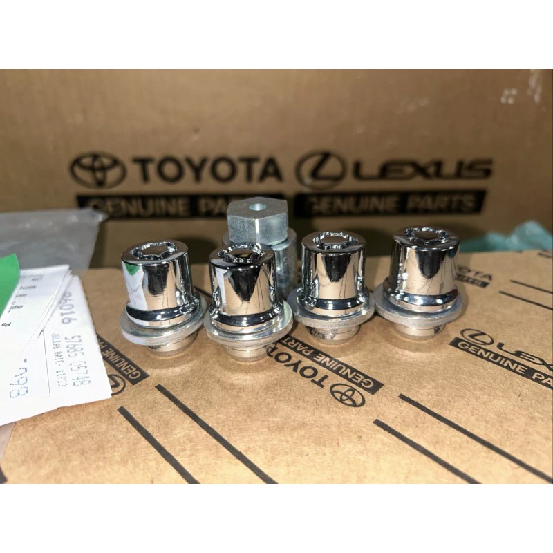Toyota 2013-2025 Toyota Rav4 Wheel Lock Set , New