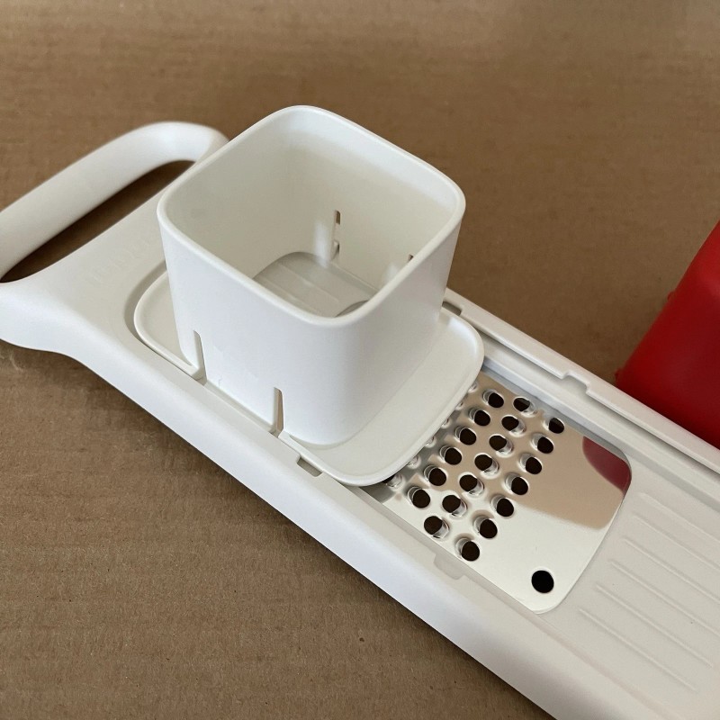 Tupperware Mini Speedy Mando Compact Mandoline Food Grater Kitchen Tool