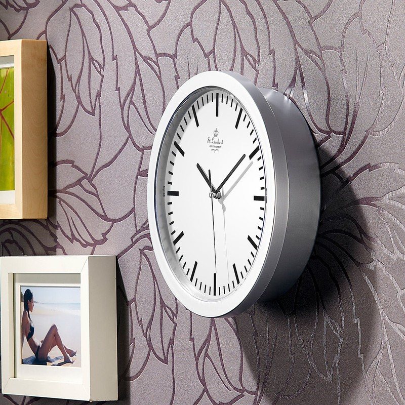 St. Leonhard Clock with secret compartment: wall clock with secret