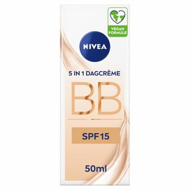 NIVEA Essentials 5-in-1 BB Crème Light - SPF 15 - BB Cream - With Jojoba Oil - Coloured Day Cream - Hydrated and Camouflage - Face Care - 50 ml