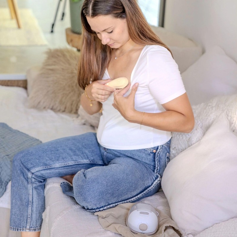 bblüv Mumpülse 3-in-1 Nursing Massager with Heat, Cold and Vibration
