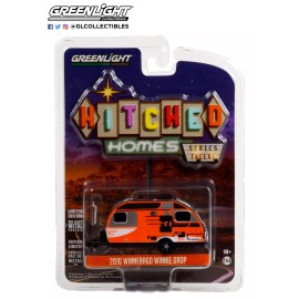 Greenlight 1/64 Hitched Home Series 12, 2016 Winnebago Winnie Drop