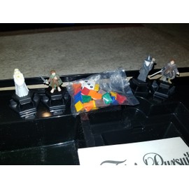 Hasbro Trivial Pursuits LOTR Edition Boardgame