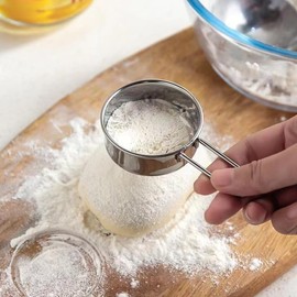 2 Pack Powdered Sugar Sifter - Flour Sifter for Baking - Mini Small Drainer for Baking, Powder, Sugar and Coffee Pastas Tea Strainer (2 Pack)