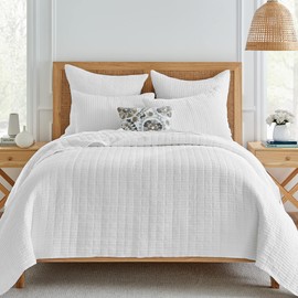 Levtex Home - Mills Waffle - Twin Quilt Set - Bright White Cotton Waffle - Quilt Size (68 x 86in.), Sham Size (26 x 20in.)