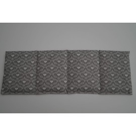 Körnerkissen Bio-Roggen 4-Kammern 50cm x 17cm grau mit weißen Herzen