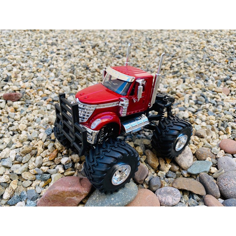 1:43 Scale International Lonestar Monster Truck W/ Suspension