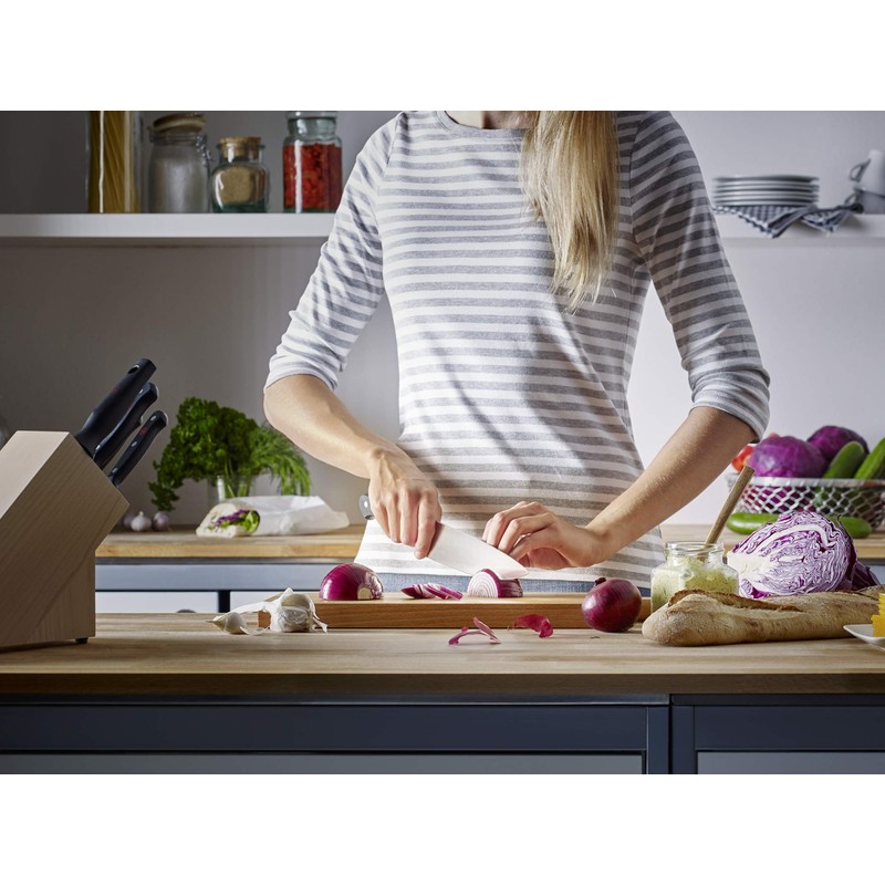 WÜSTHOF Model 4562-7/20, Gourmet 8 Inch Chef’s Knife, Full-Tang 8"