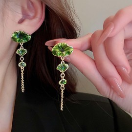 Allereya Vintage Lotus Leaf Earrings Long Lotus Leaf Earrings Green Lotus Earrings Boho Water Lily Long Earrings Jewellery for Women and Girls