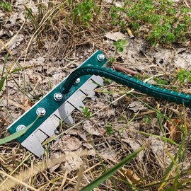 Upgrade The Iron Weeding 7 - Tooth Weeding rake with Wooden Handle – Heavy - Duty Garden Hand rake, Suitable for loosening Soil and Removing Weeds, Rust - Proof Gardening Tool (Green)