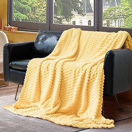 Vessia Vessia Flannel Fleece Throw Blanket, 3D Jacquard Light Yellow Fuzzy and Warm Blanket for Couch,Sofa,Bed,Chair, 300GSM Soft Touch Cozy Throw for All-Season Home Decor(50x40inch)