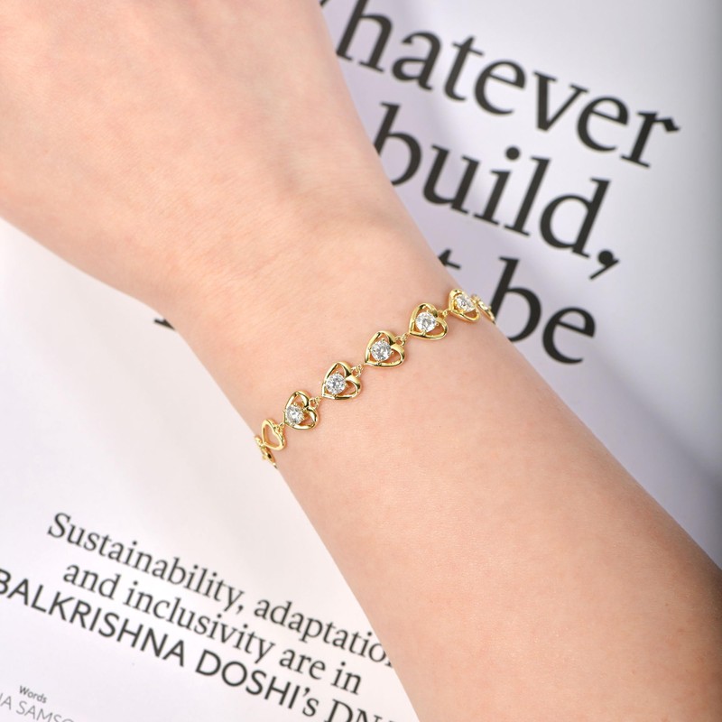 TIMEFASHION 4mm Heart Moissanite Lin Bracelet for Women (Gold)