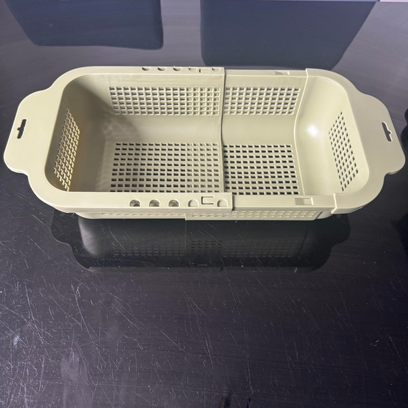 Sage Green Extendable Over-Sink Colander Strainer, 34-45 cm, Fruits Vegetable