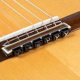 Perlas de puente para guitarra clásica – Bloques de atado negros brillantes para cuerdas de nailon y carbono – Se ajusta a guitarras flamencas de Alba GB