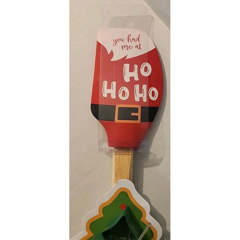 Kitchen KRUMBS Kitchen SPATULA & Cookie CUTTER SET Red Christmas.