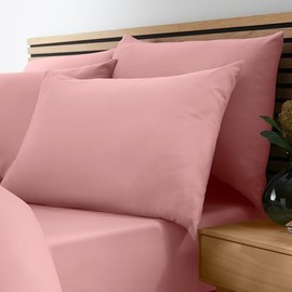 Catherine Lansfield So Soft Non-Iron Super King Fitted Sheet Coral