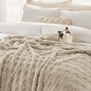 Bedsure Fleece Throw Blanket for Sofa - Soft Checkered Single