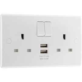 BG Electrical Double Switched Power Wall Plug Socket with Two Type A USB Charging Ports, Round Edge, Nexus 800 Series, White Moulded, 13A, 12W, 822UAA12