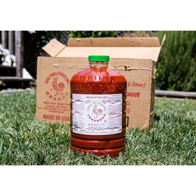 Chili Garlic Sauce, 8.50 Pound,Garlic,136.0 Ounce Huy Fong