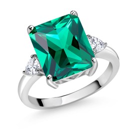 Gem Stone King 5.80 Cttw Emerald Cut Green Nano Emerald and White Moissanite 3 Stone Ring For Women | 925 Sterling Silver | Available In Size 5, 6, 7, 8, 9