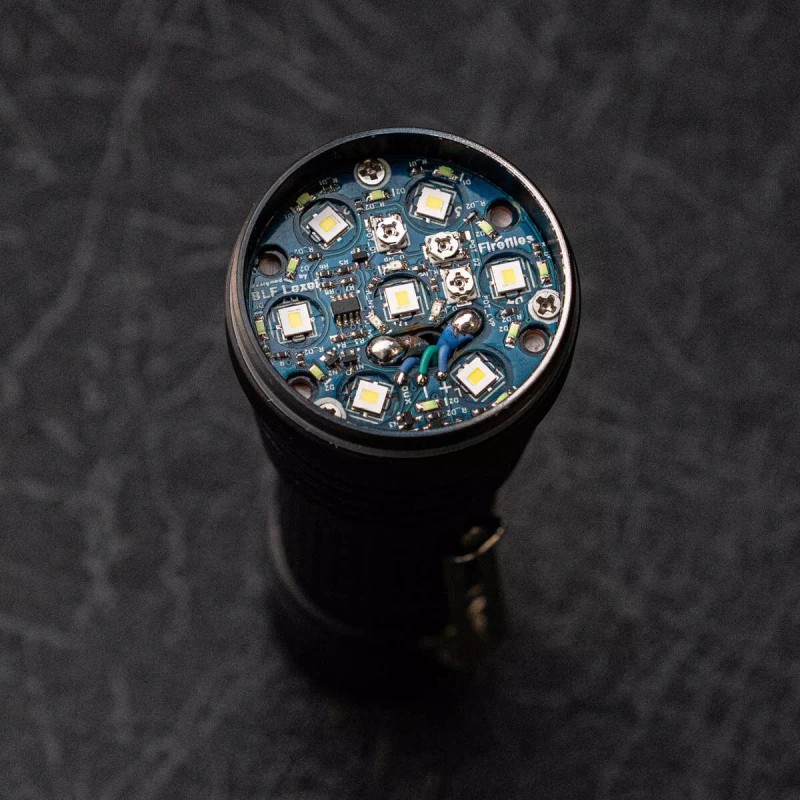 Fireflylite Fireflies FireflyLite E07 Flashlight CREE XP-L High Density V3