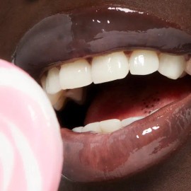 Lancme Juicy Tubes - Gloss Labial Hidratante y Rellenador, Acabado Ultrabrillante, Aroma Afrutado, Textura en Gel, Larga Duracin e Hidratacin 4H, 15  