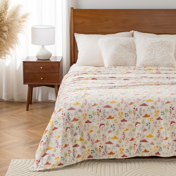 Sushing Luxury Printed Fleece Warm Blanket, Soft Lightweight Velvety Plush