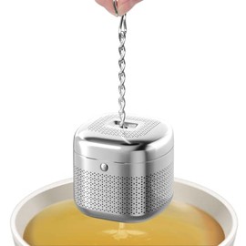 Paquete de 2 infusor de te Reinmoson de acero inoxidable 304 con malla extrafina para té suelto, diseño de cadena retráctil para tazas individuales de té de hoja suelta, incluye 2 bandejas antigoteo