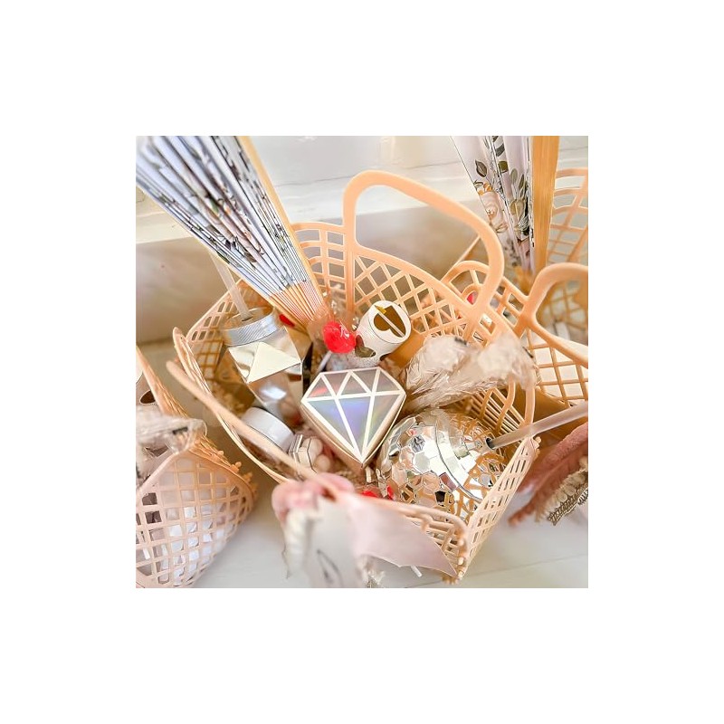 Fun Express Diamond Cups with Lids & Straws, 12 Pieces