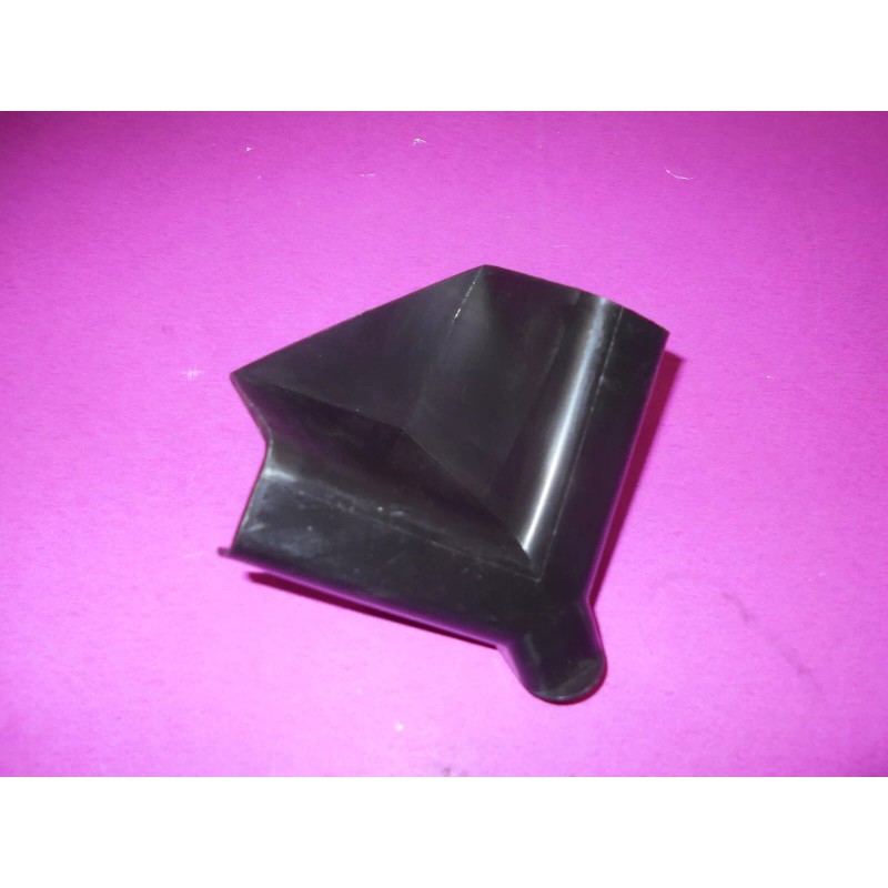 B&B MOLDERS *TALL CORNER RAIN GUTTER SPOUT BLACK RV 201-024-0046