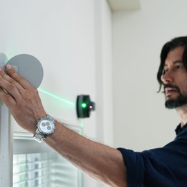 HOZO M-Cube 02 TargetMate Magnetic & Washable Target Plate, Precision Laser Measurement Accessory, Compatible with M-Cube 02 Laser Measure, Reusable Design for Easy Alignment